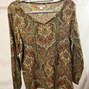 Womens M top. RuffHewn brand. 100% cotton, excellent condition.